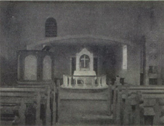 Helgen Kirke interiør ca 1900 Tatt fra Hollaboka..