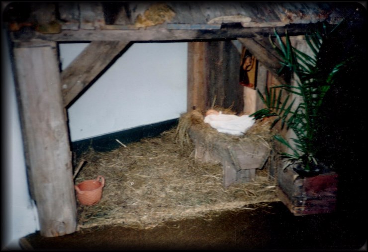 Julen 1990 - Holla Kirke - stallen.
